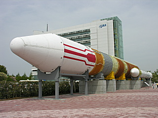 H-IIロケット実機展示
